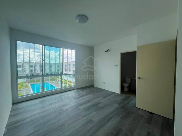 Brand New, Facing Swimming Pool Marq Suites @ Batu Kawa, Kuching. 1