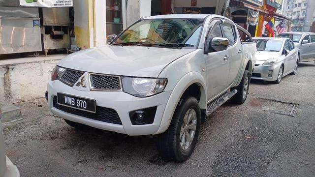2011 Mitsubishi TRITON 3.2 KA8TGJRYZR FACELIFT (A) - 1