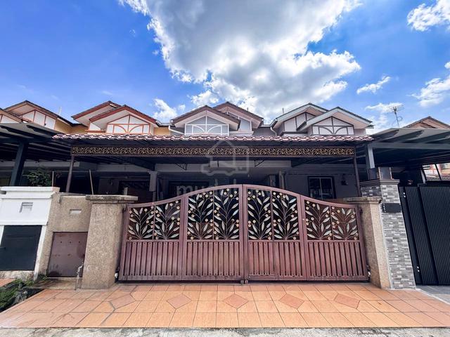 RENOVATED Double Storey Terrace House Taman Universiti Bangi Ukm 1