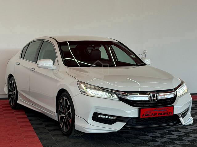 ORI2017 Honda ACCORD 2.4 VTi-L FACELIFT ONE OWNER - 3