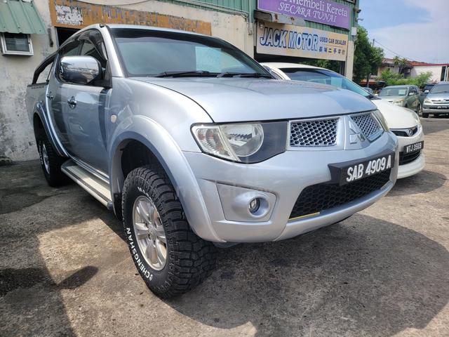 Mitsubishi TRITON 2.5 Deisel auto 4x4 tahun 2009 - 1