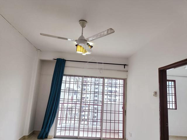 Pandan Court 1