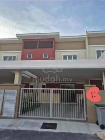 Rumah 2Tingkat Utk Disewa Di Tmn Bakti YNS,Labu,N.Sembilan 1