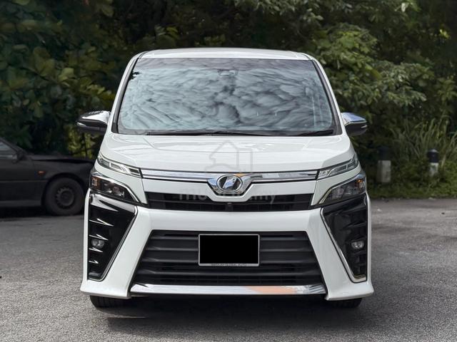 2018 Toyota VOXY 2.0 ZS  (A) - 2