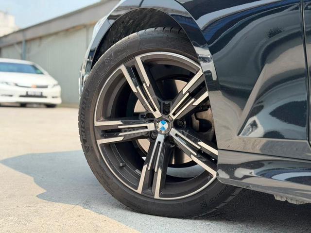2024 BMW 320i 2.0 Msport FSR Under BMW WRTY MIL-20 - 5