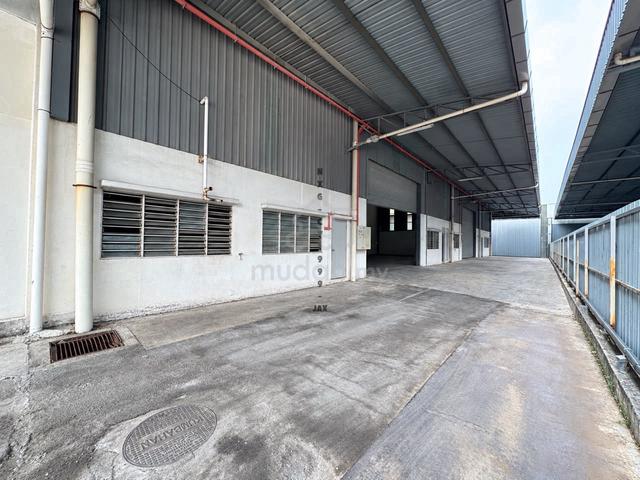 ROI4.4%‼️SemiD Factory Warehouse!Kapar Klang Utama【16,000sf /300Amp】 1