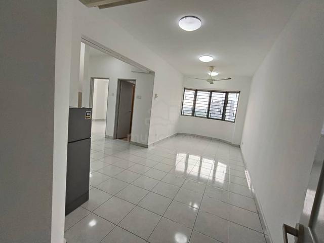 Main Place Residence 1