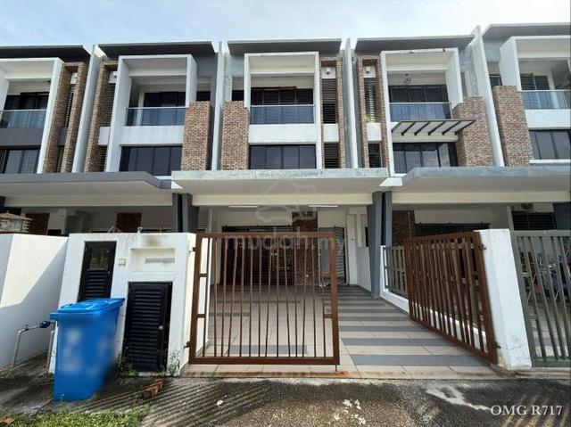 3-Storey Terrace House for Sale – Setia Utama 2, Setia Alam 1