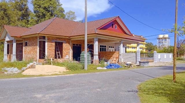 Semi-D Dungun utk di Jual 1