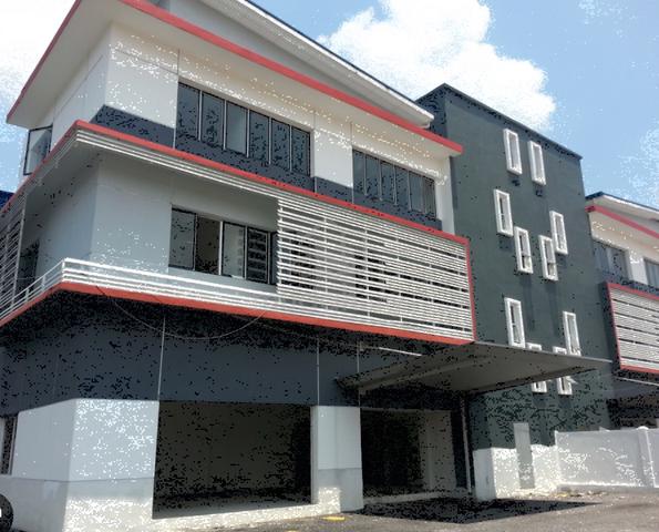 Rawang freehold semi d factory , beside Nkve highway 1