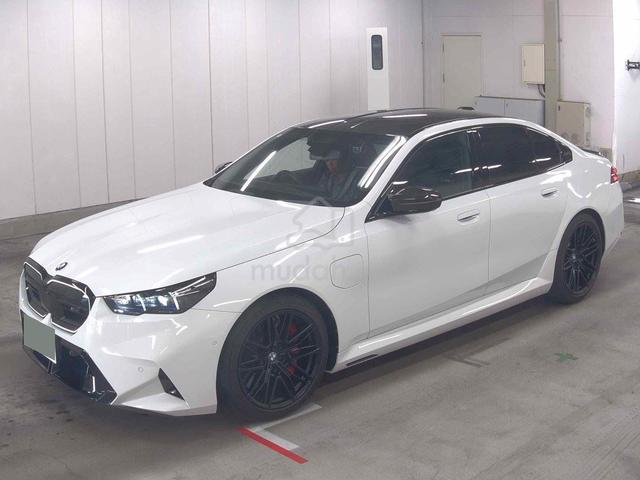 2025 BMW M5 4.4L Vo Biturbo - 2