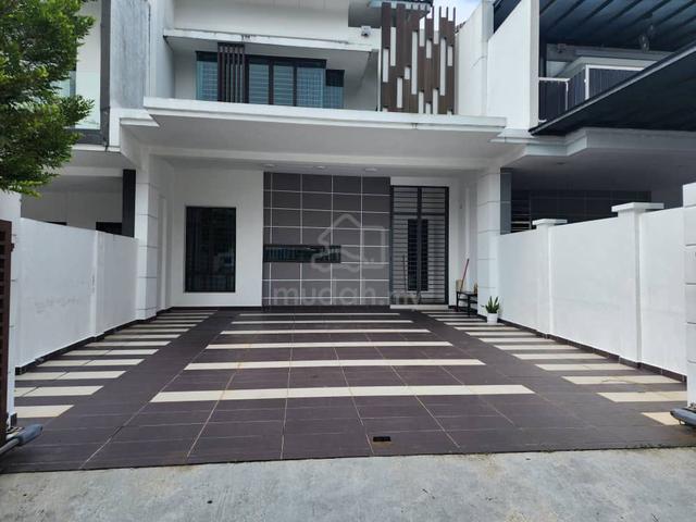 Large 2 Storey Terrace, Taman Seri Austin- Jade 2, Johor Bahru 1