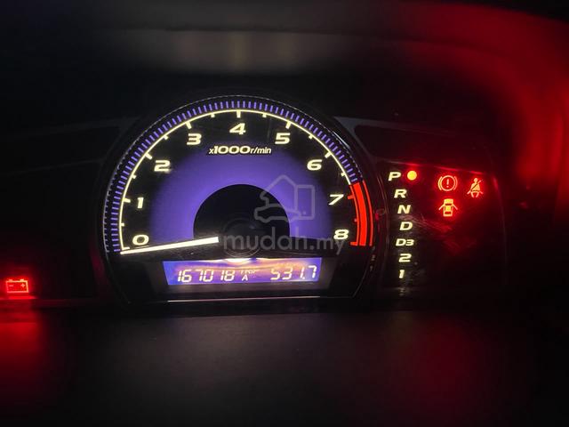 2010 Honda CIVIC 1.8 S-L iVTEC FACELIFT (A) - 4