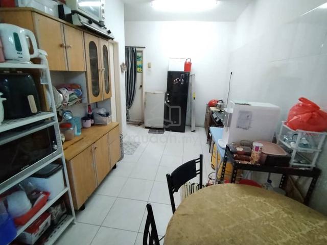 ISTIMEWA ADA EXTRA TANAH PALING BESAR - TAMAN PUTRI KULAI - nego 5