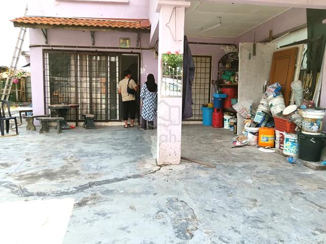 Taman Lestari Putra LEP 4 2 Storey Corner House Seri Kembangan 1