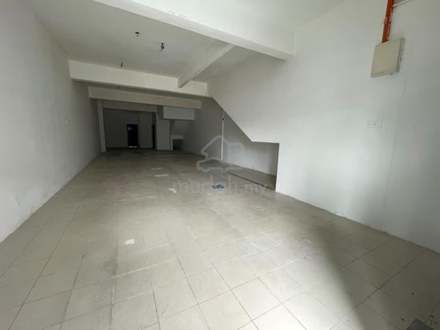 Ground Floor Shoplot Sri Gombak For Rent. 1
