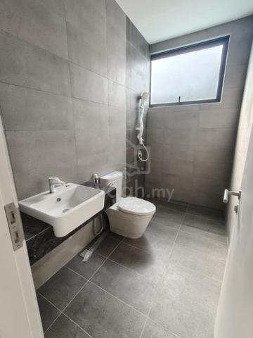 Brand New Double-Storey Semi-Detached House at Sol Estate Pine Square 1