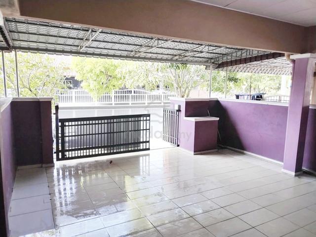 Full Loan !! Renovation Milik Single Story House Tmn Pelangi Semenyih 1