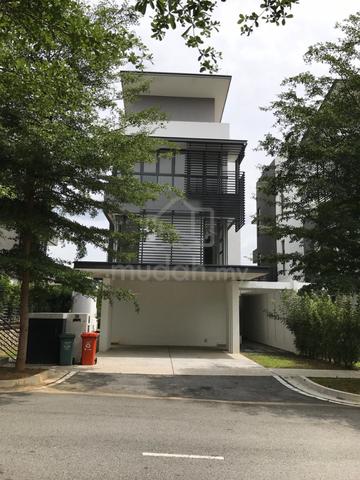 FACING LAKE Sera Presint 8 Putrajaya 3 storey corner semi d For Sale 1