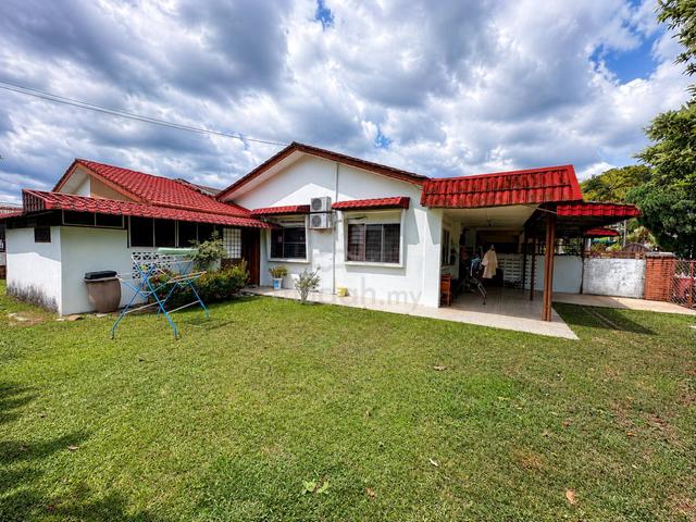 Seksyen 14 PJ Corner Lot Single Storey Terrace House Big Land For Sale 1