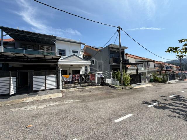 Good Used Glassroom House Corner Lot Ukay Perdana Ampang Jaya Selangor 1