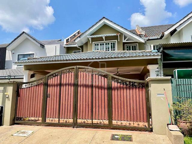 Renovated Facing Open - 2 Storey Terrace Bandar Kinrara BK2, Puchong 1
