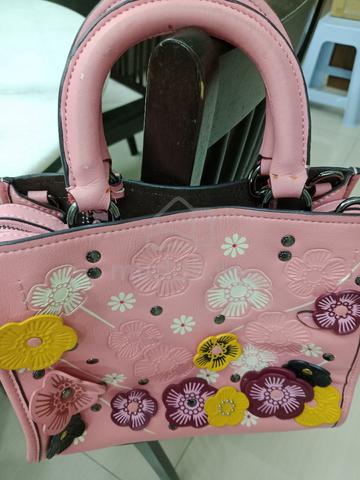 Carousel Image