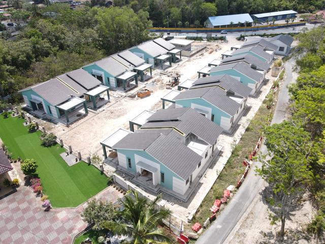 Last Unit Semi-d Baru Kangar Freehold Rizab Melayu 1