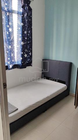 Single room walking distance to Sunway Pyramid 1