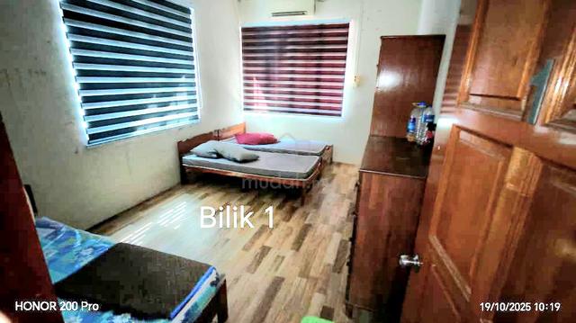 Bilik kongsi 2 org di Taman Ira, Kangar 1