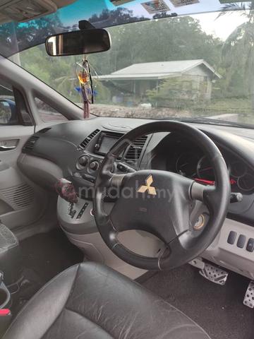 Mitsubishi Grandis MPV Mewah Tahun 2005 URGENT - 5