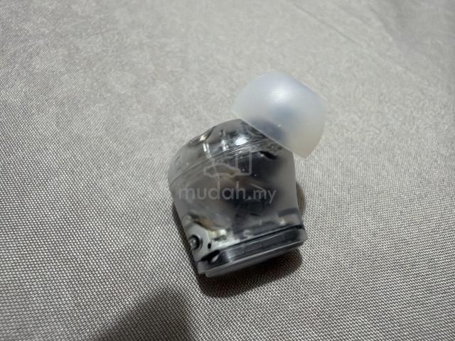 Beats Studio Buds + - photo 3 of 5