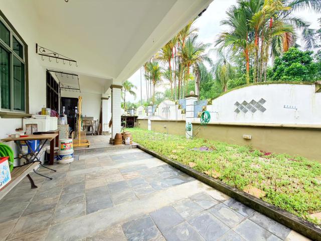 JB Taman Perling Sutera Ungu Corner Lot 2 Storey Superlink House Gated 1