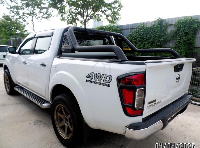 2018 Nissan NAVARA 2.5 SE (MT) HIGH SPEC 4X4 - 5