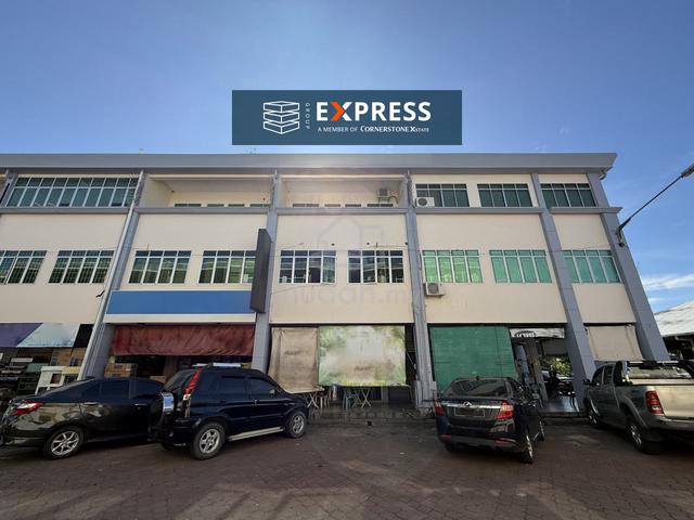 3 units Triple Storey Shoplot at Taman Tunku, Miri 1