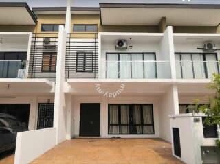 [22x90] 2 Storey Freehold House, Anggun 3, Kota Emerald, Rawang 1