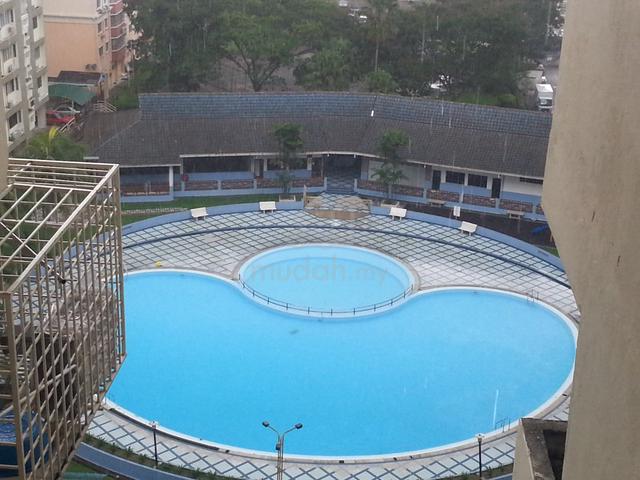 Petaling Indah Condominiums 1