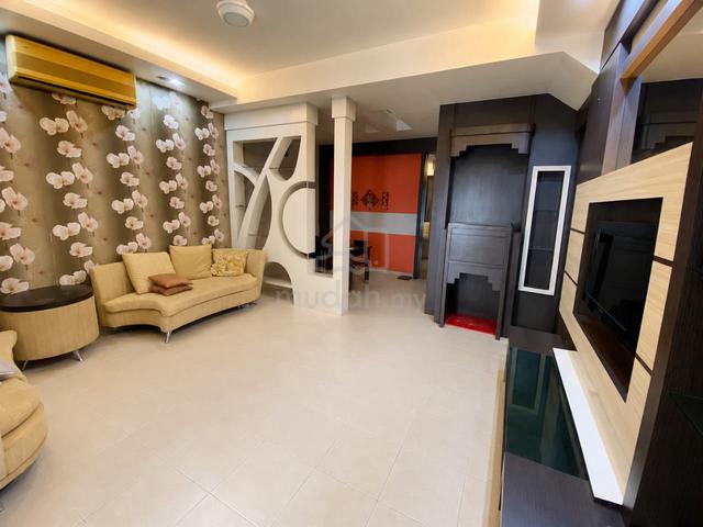 Batu Pahat Taman Banang Ria 6 mins to Hospital Batu Pahat 1