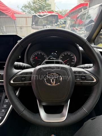 2022 Toyota NOAH 2.0 SG MZRA90W (A) - 4