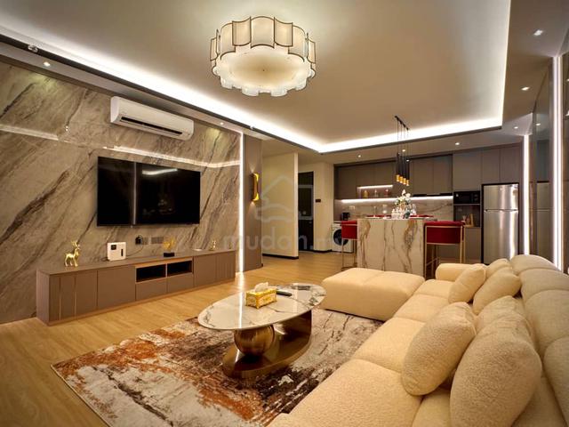 Times Square 2 Residence 1