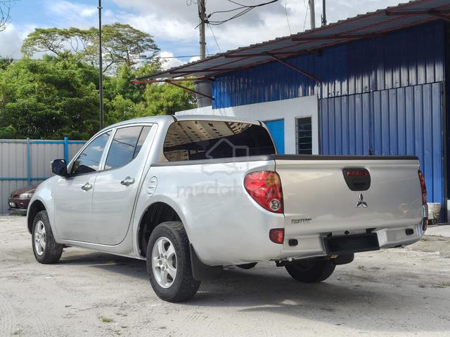 2015 Mitsubishi TRITON 2.5 LITE KA4TNJNMFR (M) - 4