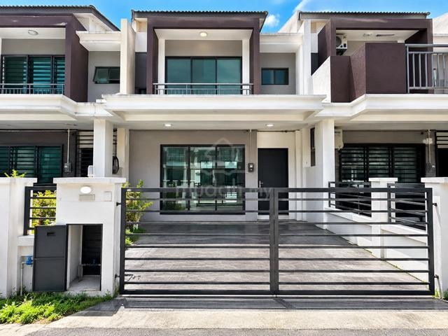 Double Storey Saujana Perdana. Saujana Utama, Sungai Buloh, Selangor 1