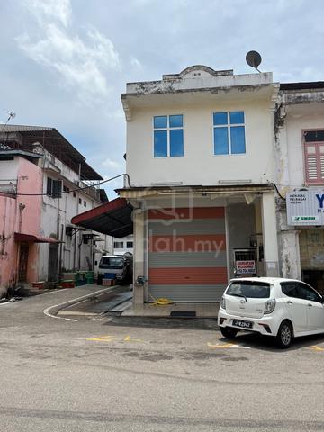 Wet market & frozen for rent 1