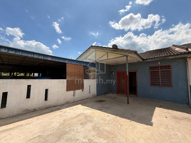 Bukit beruntung taman widuri 2 new paint for rent 1