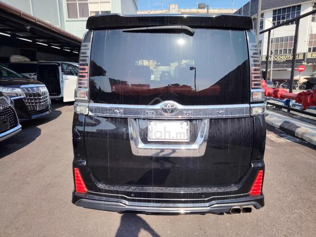 2021 Toyota VOXY 2.0 ZS KIRAMEKI III (A) OFFER 21 - 5