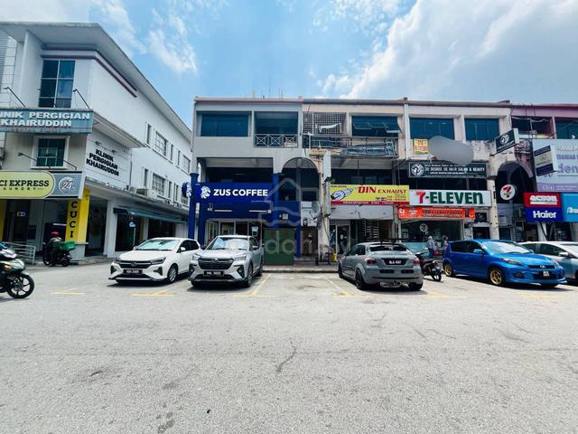 [Facing Mainroad‼️] 1st Floor 3 Storey Shoplot Seksyen 19 Shah Alam 1