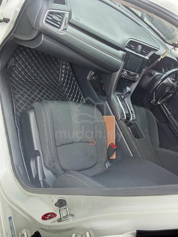 2017 Honda CIVIC 1.8 i-VTEC (A) - 4