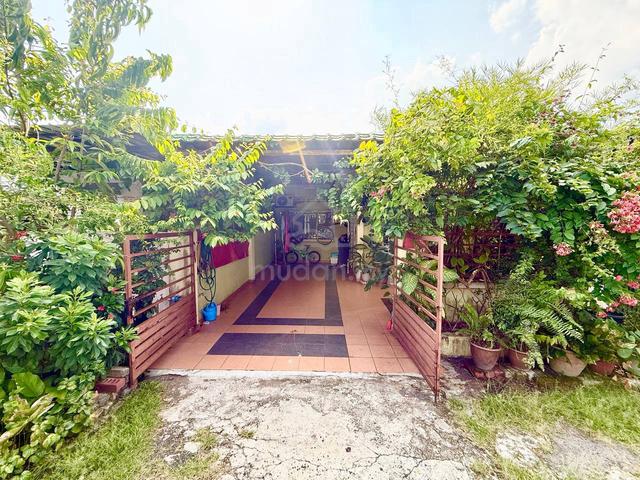 FULL LOAN RENOVATED Single Storey Bandar Rinching Seksyen 5 Semenyih 1