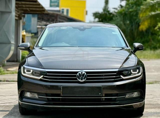 2018 Volkswagen PASSAT 2.0 HIGHLINE (A) - 3