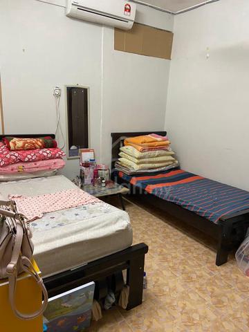 Bilik sewa sharing untuk wanita untuk disewa di Kerteh 1
